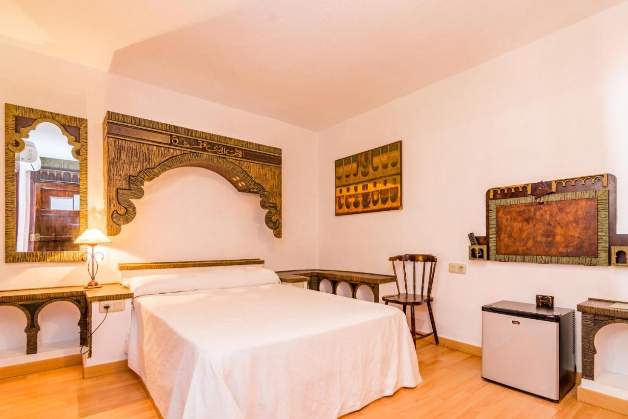 Hostal Alhambra サオラ エクステリア 写真